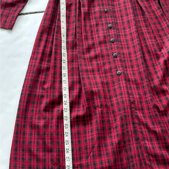 Vintage Expo Petite long dress size 10 
Made in USA
Faux vest - Picture 6 of 13